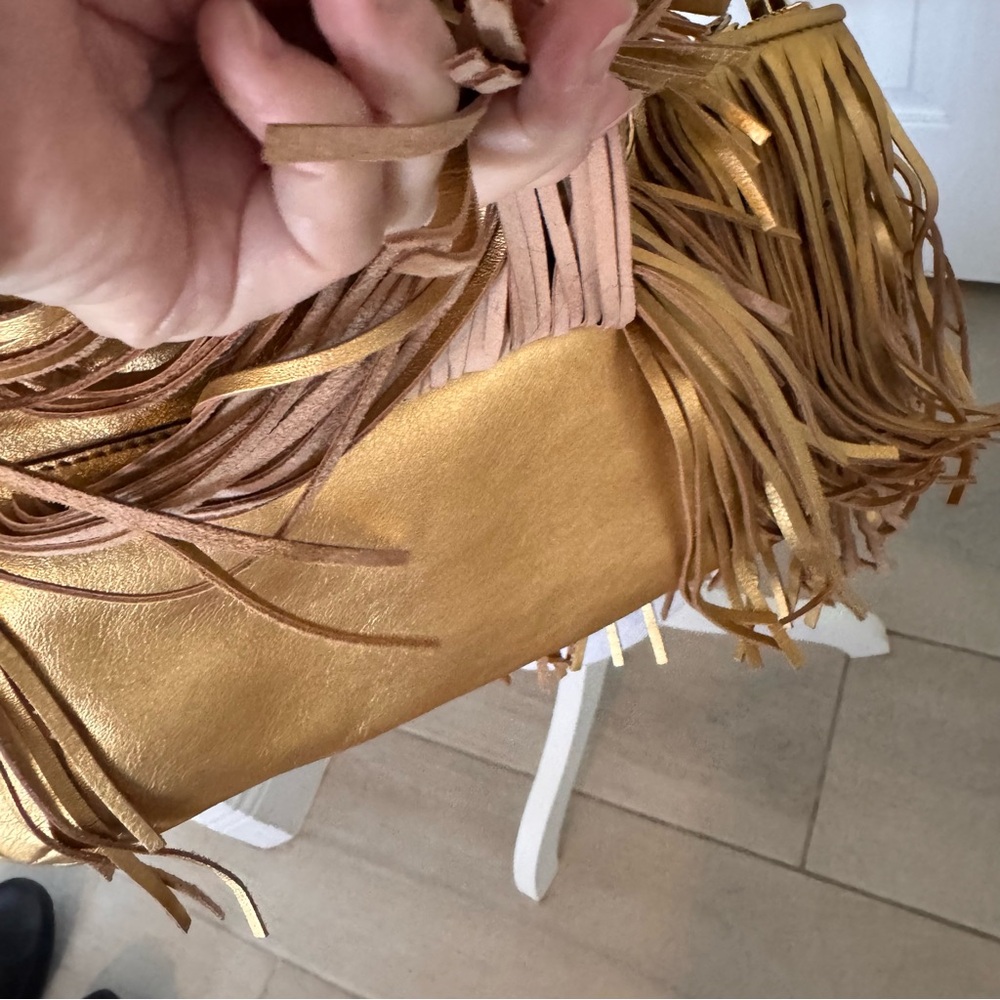Rebecca Minkoff Finn Fringe Crossbody Bag Leather Boho Convertible Clutch EUC - Picture 2 of 10